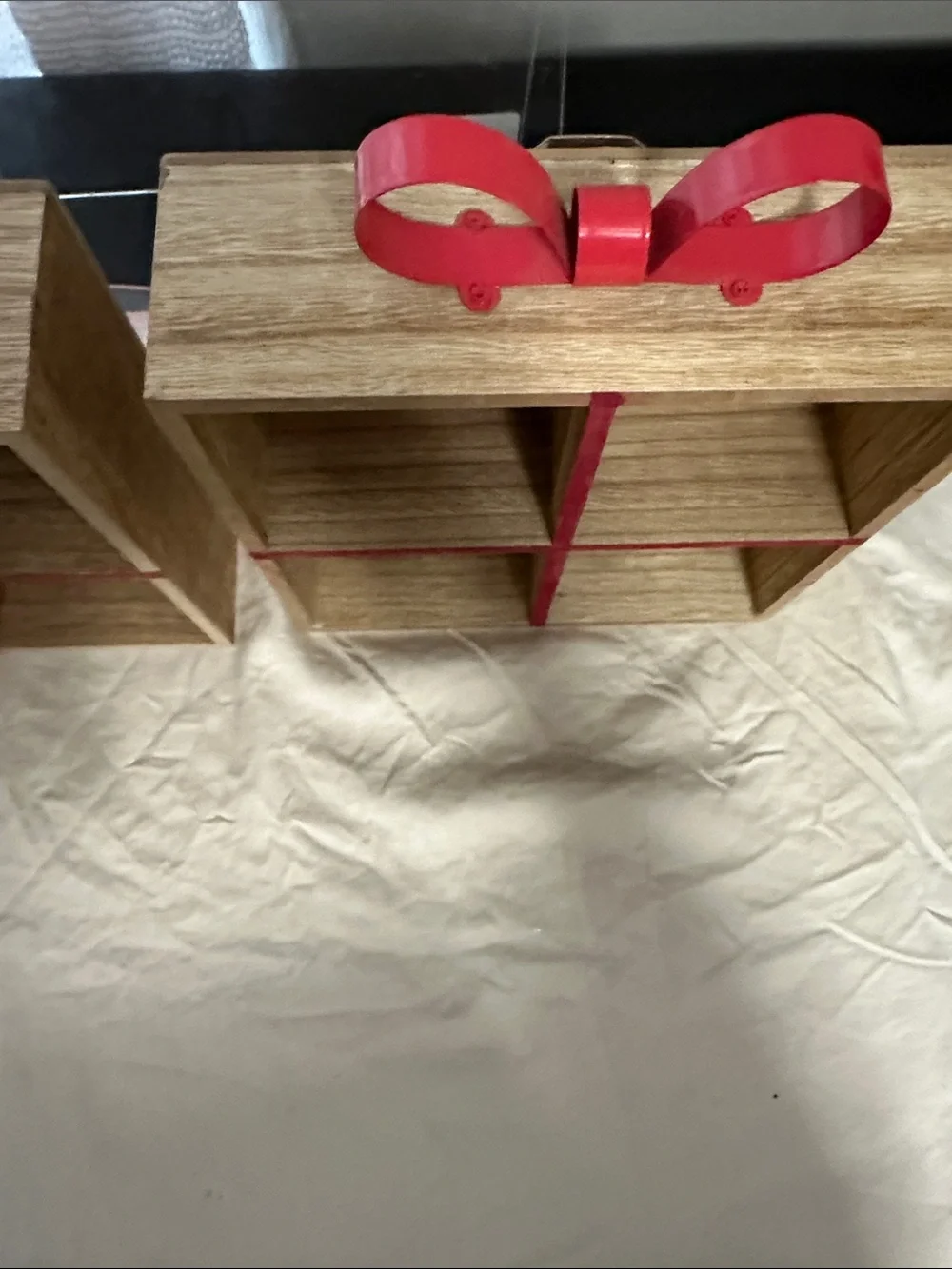 Set of 2 Wooden 4-Compartment Shelf Boxes  with Bow Accents
